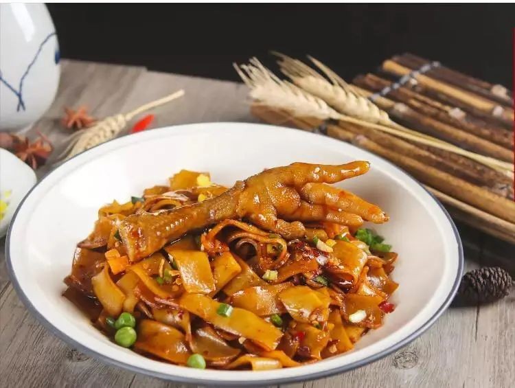 2026爆款卤菜制作教程分享、东莞卤菜技术去哪里学好？食为先专业卤菜技术教学